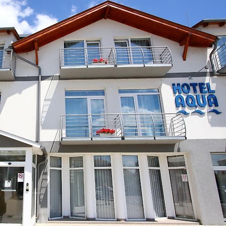 Hotel Aqua 科马罗姆 外观 照片